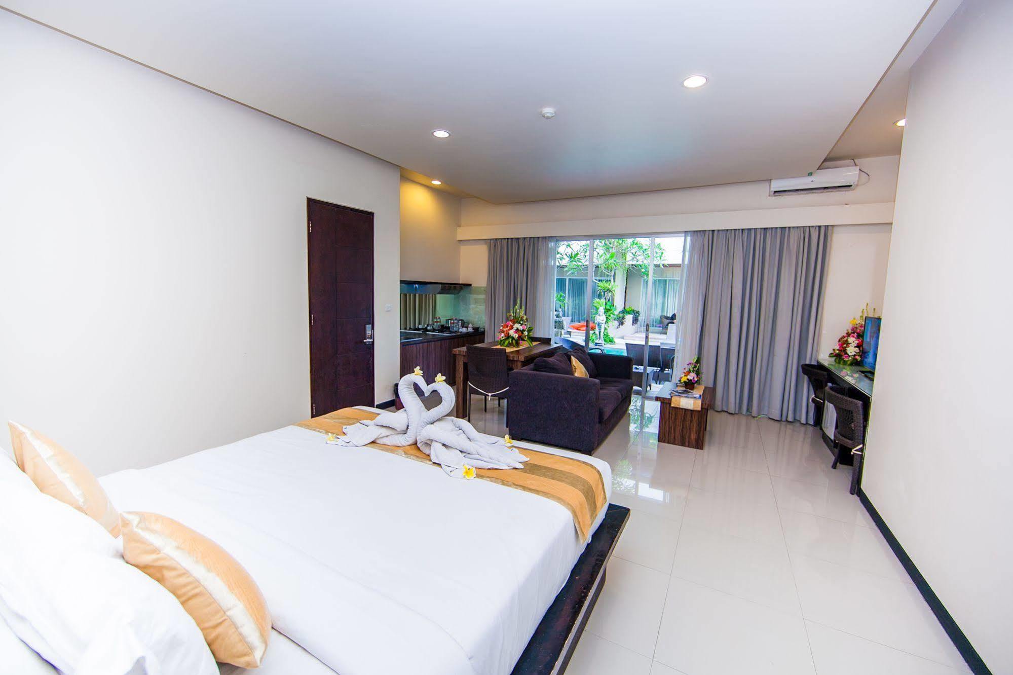 Aparthotel Swiss-Belcourt Sunset à Seminyak Extérieur photo