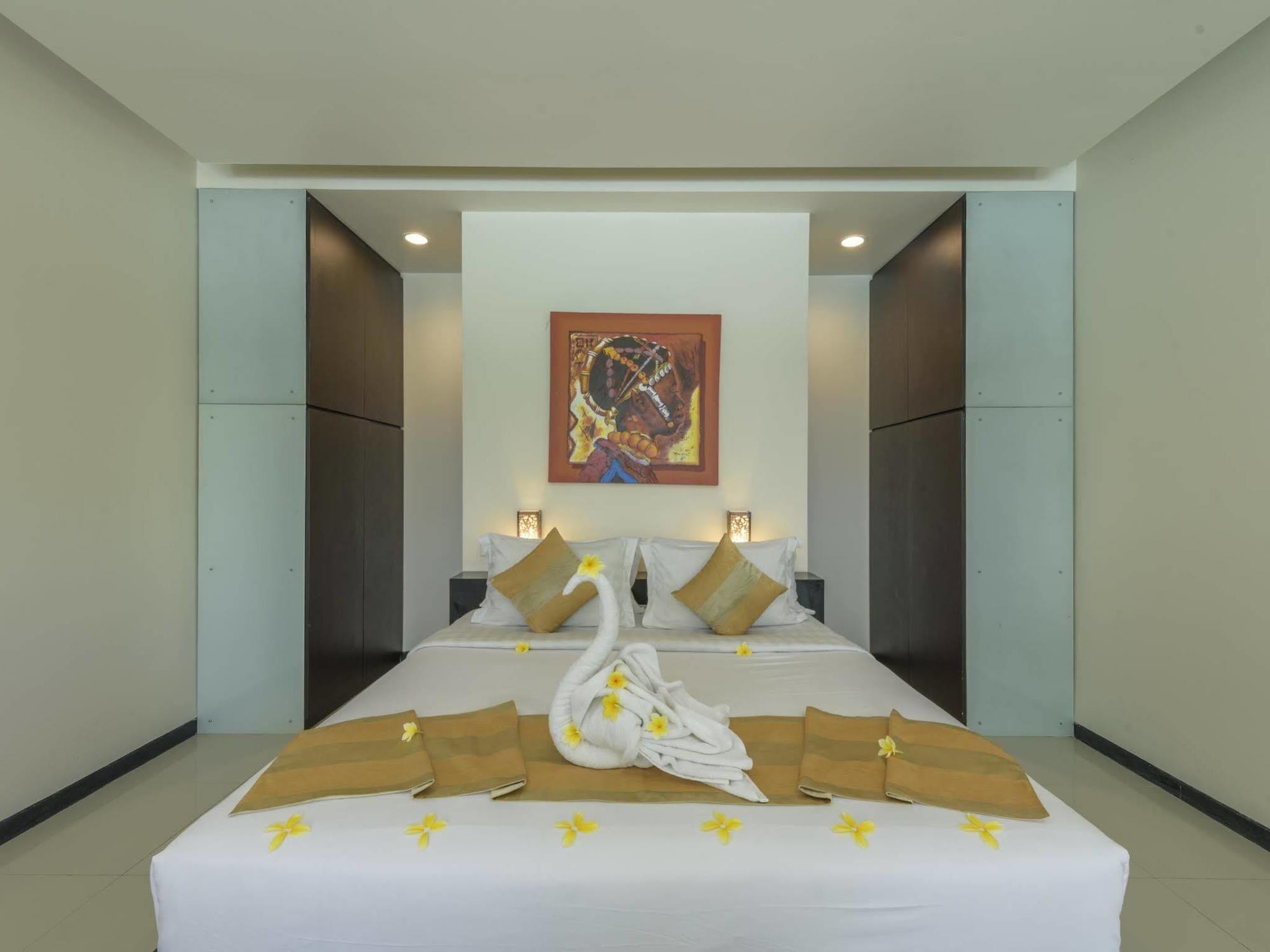 Aparthotel Swiss-Belcourt Sunset à Seminyak Extérieur photo